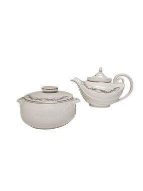 Blue Bouquet by HALL Aladdin Teapot & Lid w/Infuser & 2.5 Qt Casserole Dish Set